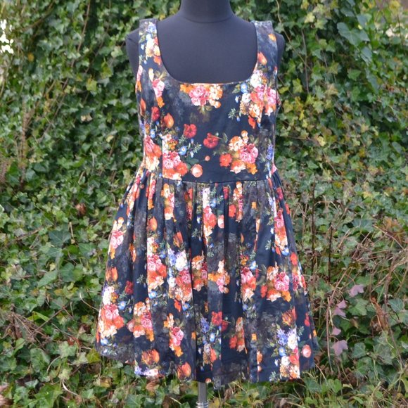Asos Curve US 16 Floral Pinup Fit and Flare Dress - Picture 4 of 10